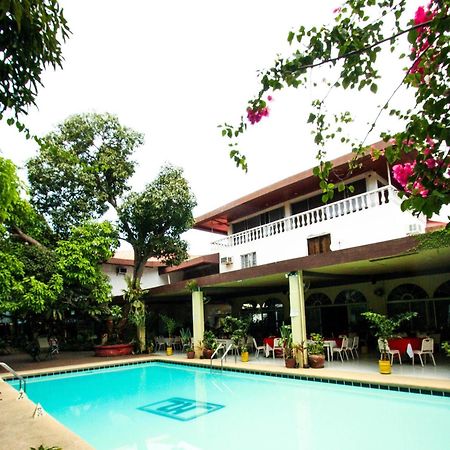 Bohol La Roca Hotel Totolan Exteriör bild