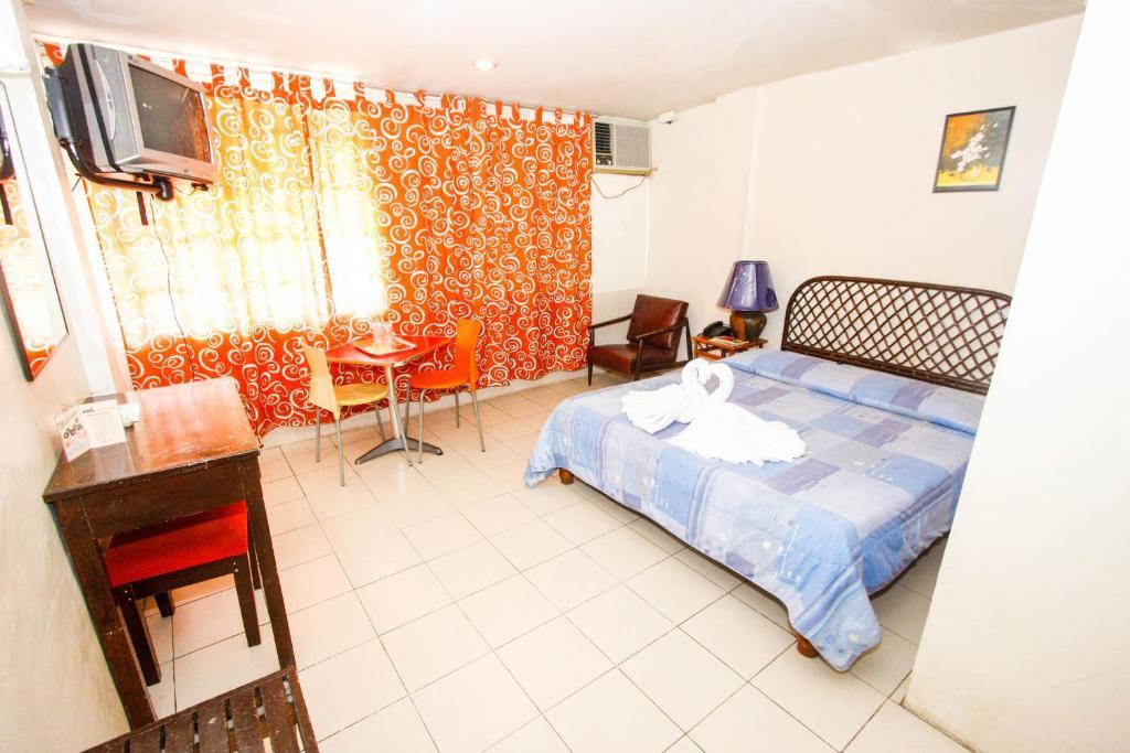 Bohol La Roca Hotel Totolan Exteriör bild