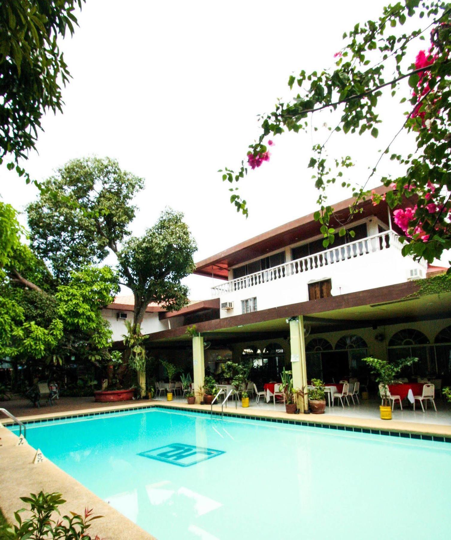 Bohol La Roca Hotel Totolan Exteriör bild