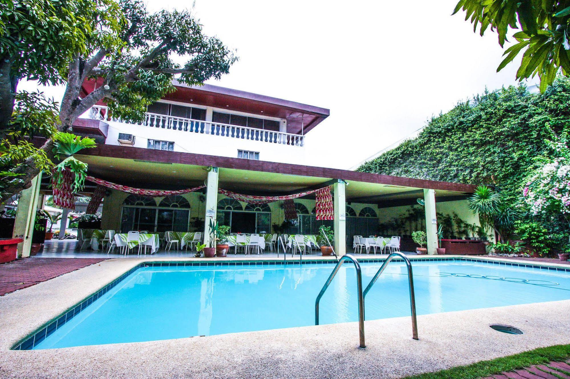 Bohol La Roca Hotel Totolan Exteriör bild