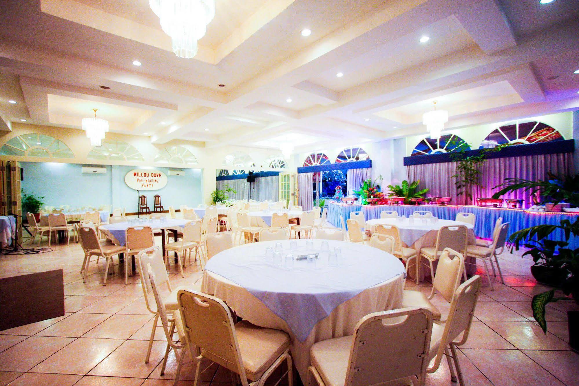 Bohol La Roca Hotel Totolan Exteriör bild